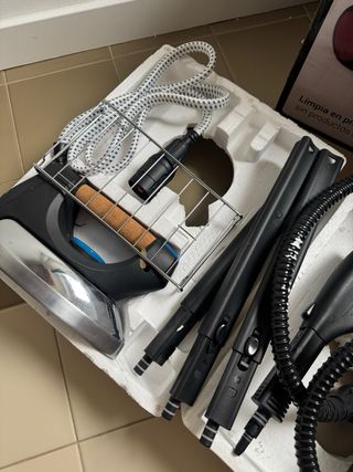Limpiador a vapor con plancha
