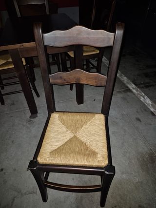 Mesa de cocina con 4 sillas