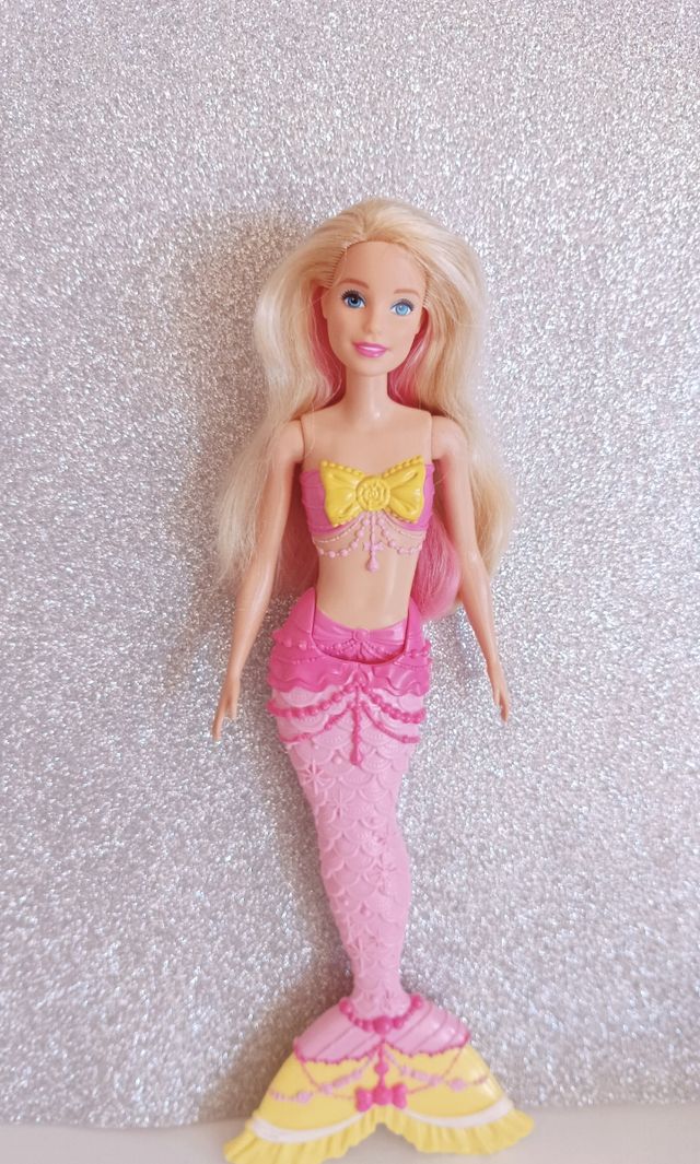 Barbie Sirena Rosa y Amarilla