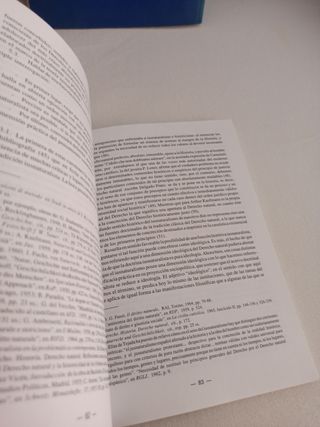 Lote 4 libros de Derecho