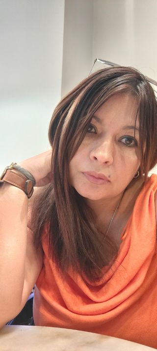 Busco trabajo en aseos , soy gerocultora , etc