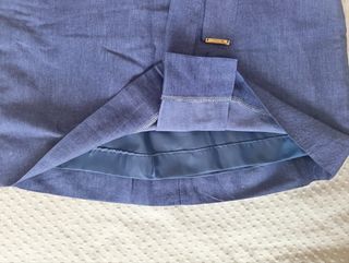 Falda Yera Azul con Cinturón y forro