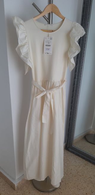 Vestido midi color crema. ZARA. Nuevo a estrenar c