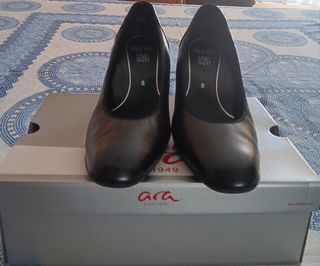 Zapatos de tacón Ara negros talla 38