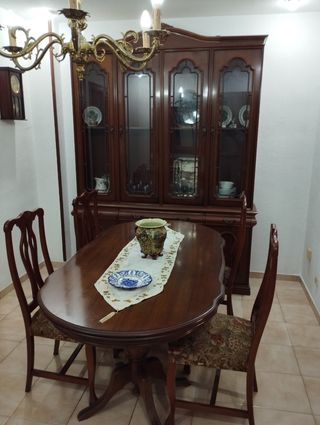Comedor completo de madera