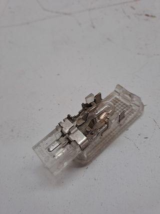LUZ INTERIOR AUDI A4 AVANT (8E) (14)