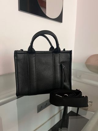 Bolso de mano negro