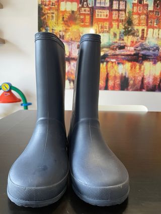 Botas de agua azul marino muy flexibles