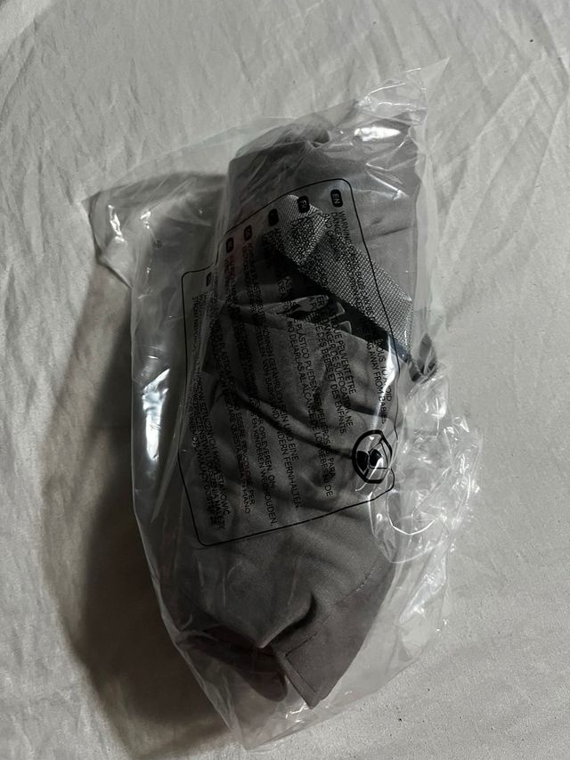 Portabebés Kikka Boo Gris