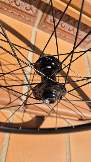 Rueda delantera bicicleta carretera o gravel NUEVA