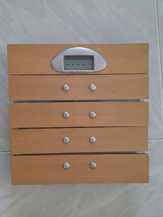 Bilancia pesapersone in legno