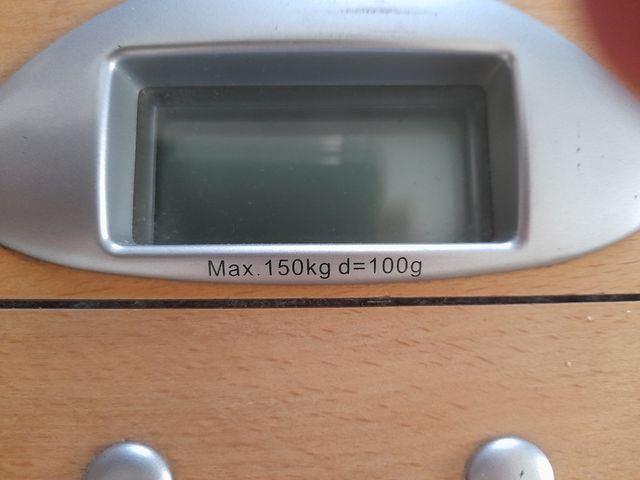 Bilancia pesapersone in legno