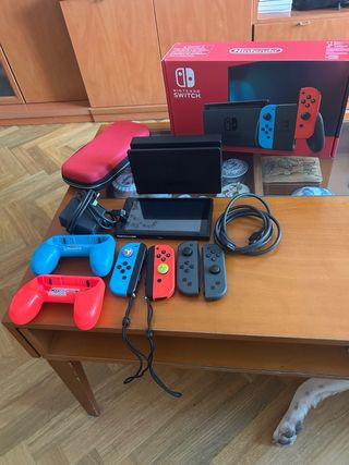 Nintendo Switch + Mario Kart 8 Deluxe