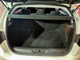 Peugeot 308 2021