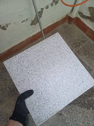 Rachola de granito gris y negro