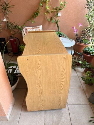 Mesa de estudio de madera