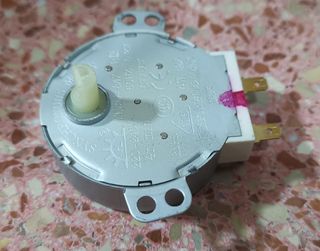 Motor plato microondas SHARP R-242(BK)W