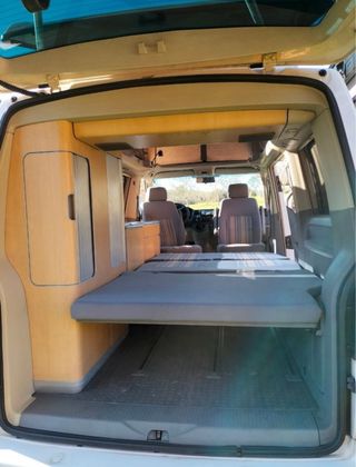 Volkswagen California 2007.