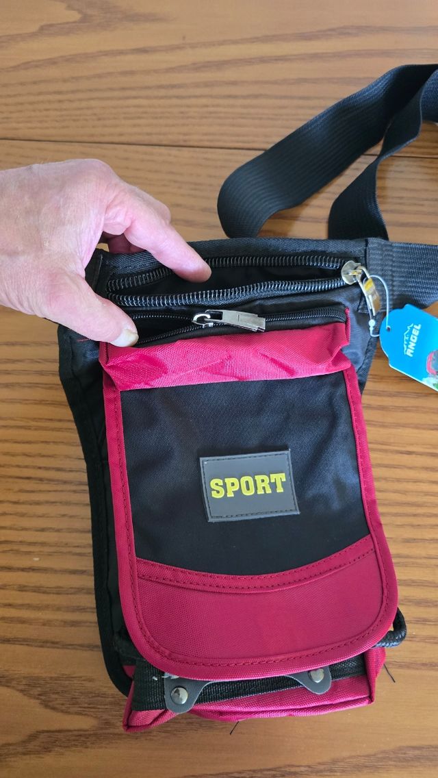 Riñonera Deportiva Negra y Rosa