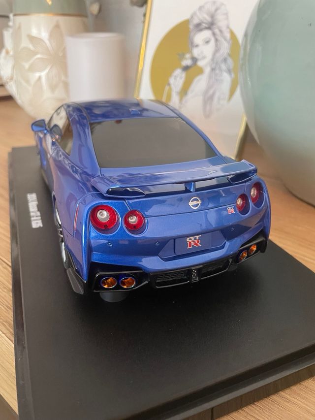 Nissan Skyline R35 GTR 1:18