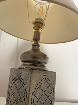 Lámpara de mesa vintage metal plateado