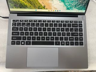 Portátil Intel i5 24GB RAM SSD 512GB Plata 018