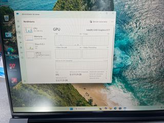 Portátil Intel i5 24GB RAM SSD 512GB Plata 018