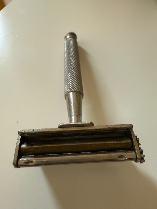 Maquinilla de afeitar antigua Valet