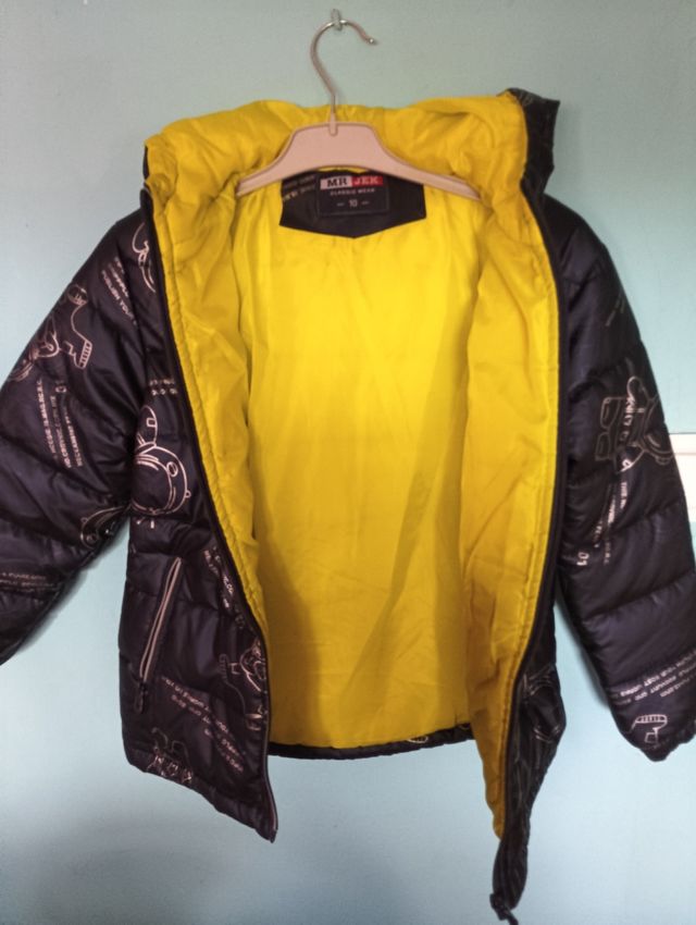 Chaqueta niño
 talla 10 134 cm