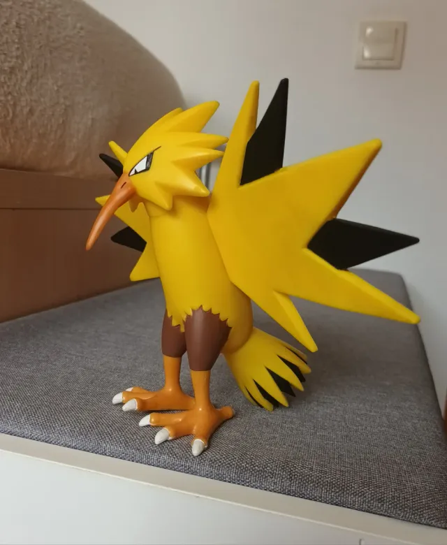 Zapdos Tomy Deluxe
