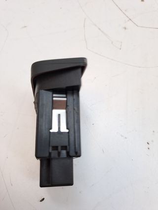 WARNING AUDI Q3 (8U)