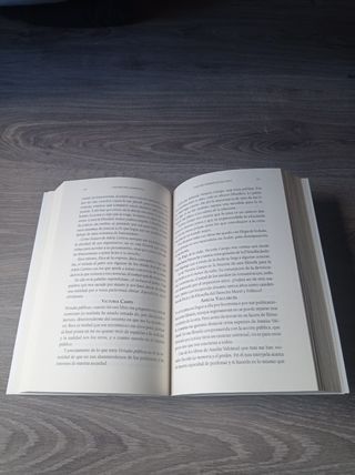 Una historia compartida / Shared History (Spani...