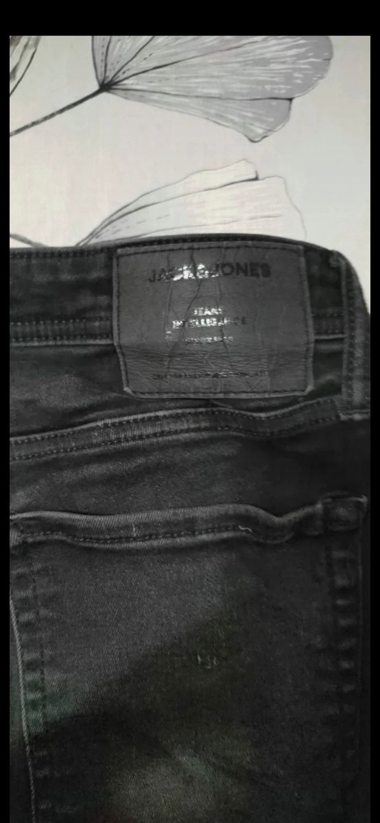 Vaqueros Jack & Jones negros