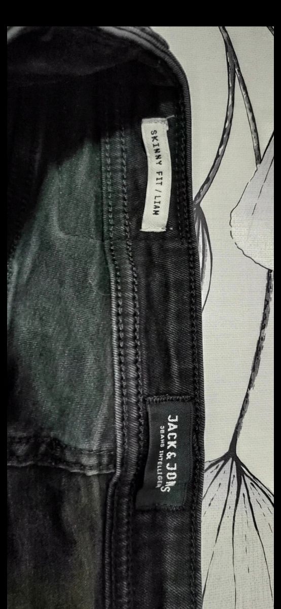 Vaqueros Jack & Jones negros