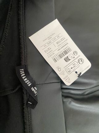 Pantalón de cuero campana
