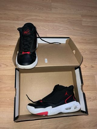 Zapatillas de baloncesto Jordan Max Aura 4