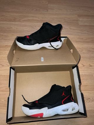 Zapatillas de baloncesto Jordan Max Aura 4