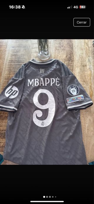 Camiseta Real Madrid Mbappé 9 player versión real