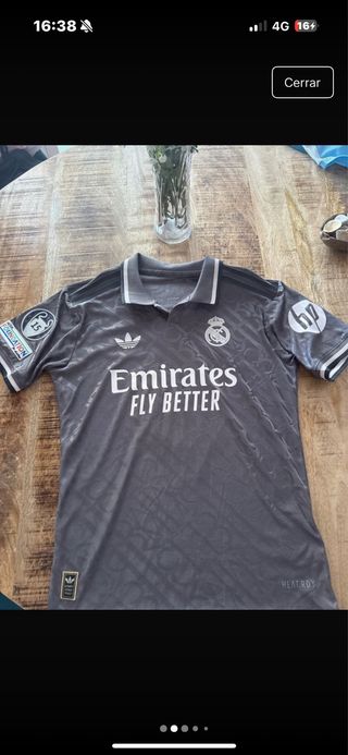 Camiseta Real Madrid Mbappé 9 player versión real