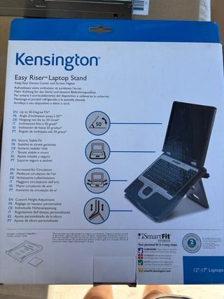 Soporte Kensington Easy Riser para portátil 12-17
