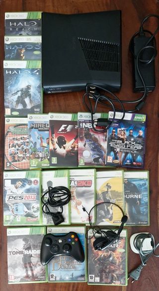 Consola Xbox 360 Slim 4 Gb Go 1 mando y 16 juegos