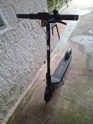 Patinete eléctrico Ninebot casi sin uso