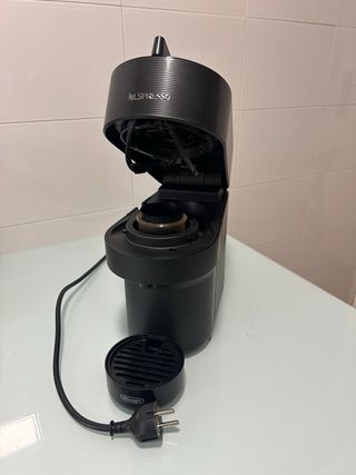 Cafetera Nespresso Vertuo Negra