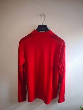 Sudadera deportiva Nike roja