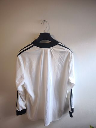 Camiseta Adidas Retro Blanca y Negra