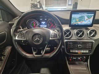 Mercedes-Benz GLA 200d 2018 AMG   