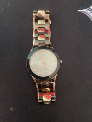 Reloj YX Quartz Dorado y Plateado