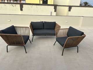 Juego de terraza con mesa