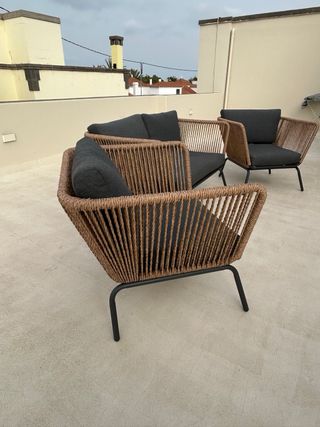 Juego de terraza con mesa