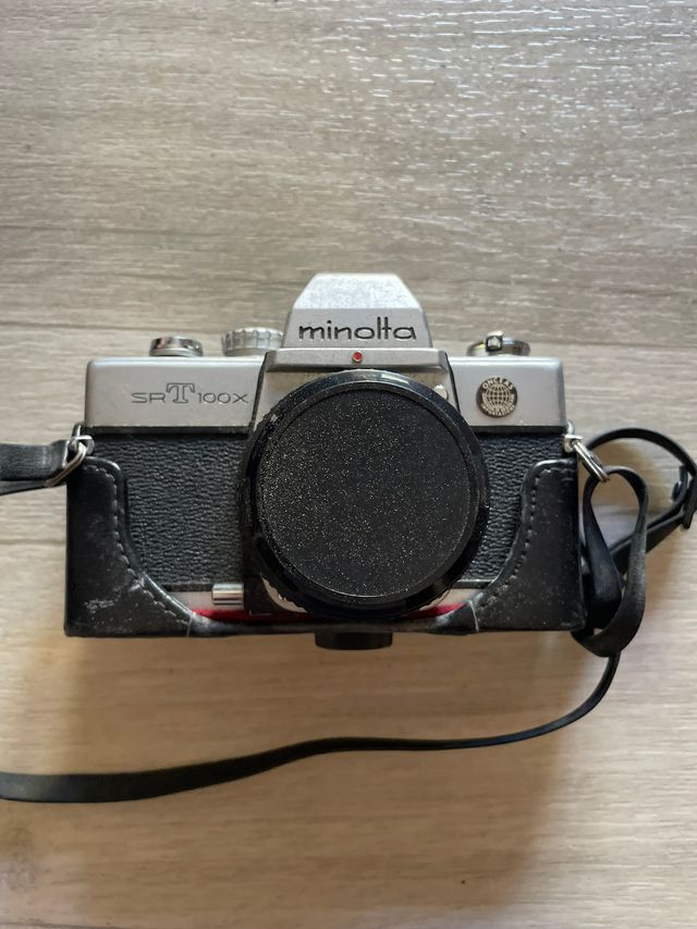 Macchina fotografica Minolta SRT100X